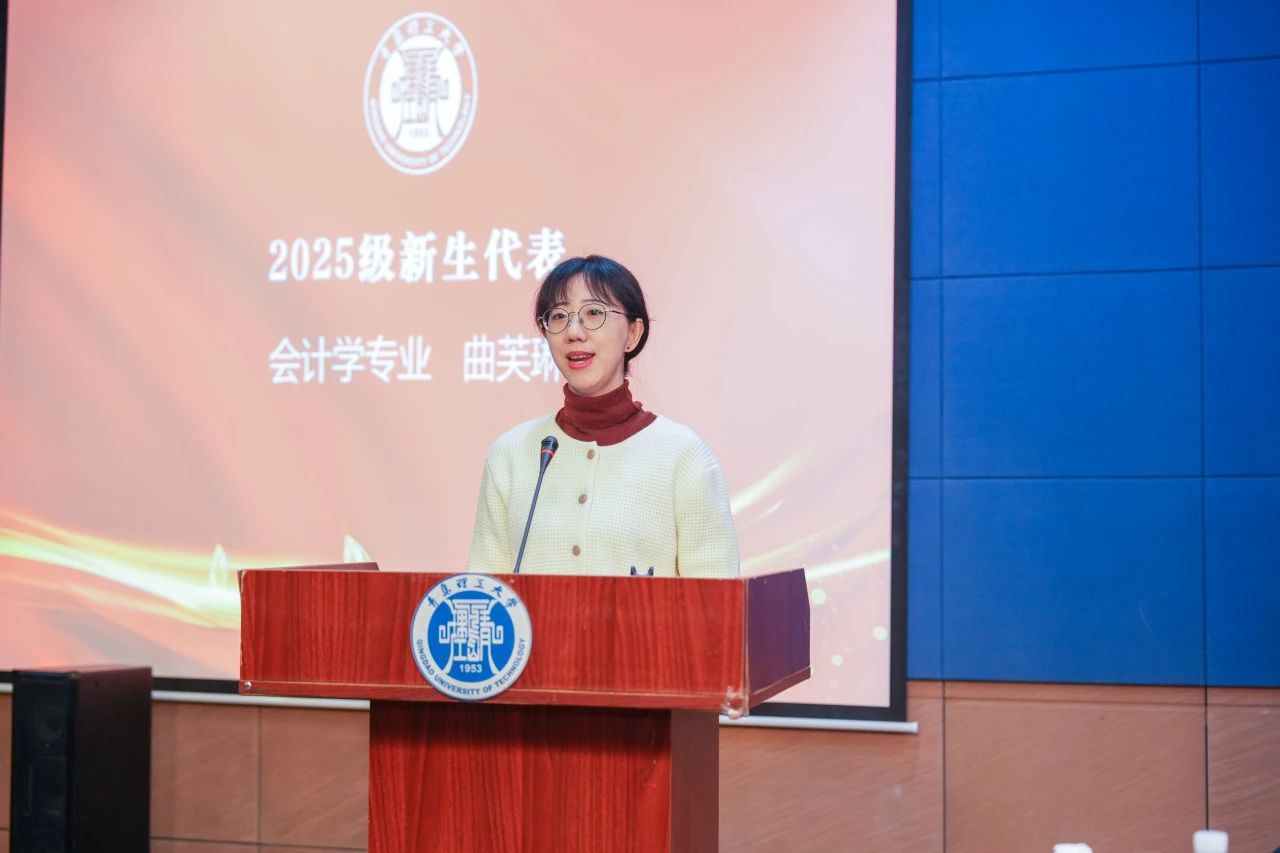 3-2503141FQ23H.jpg